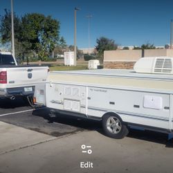 2008 Williamsburg, pop
Up camper
