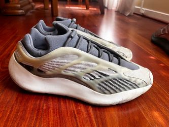 Yeezy 700 “Salt Fade”
