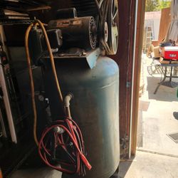 65 Gal Air Compressor 