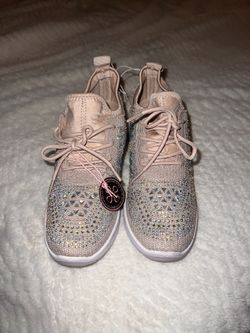 Sparkly Woman Shoes