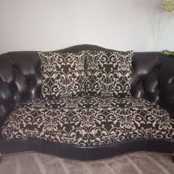  Comfortable Sofa For Sale