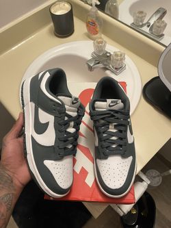 Nike Dunk Low “Vintage Green” Size 8.5 DS