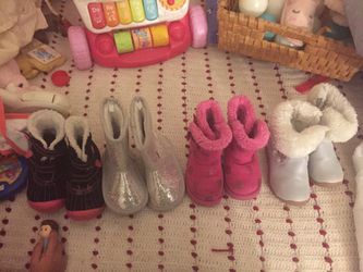 Snow boots and other cute boots. Together 15. Sold separately for $4-$5 a pair.