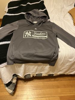 NY Yankee Hooded Pullover