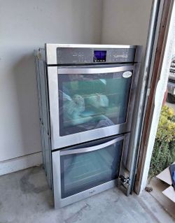 Stainless Steel Double Oven - Works Well
