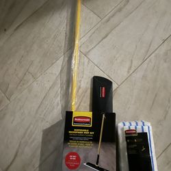 rubbermaid microfiber mop kit 