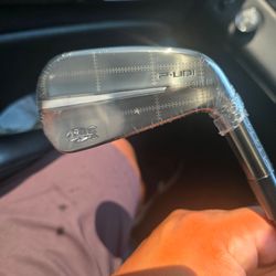Taylormade P-UDI Golf Iron Club