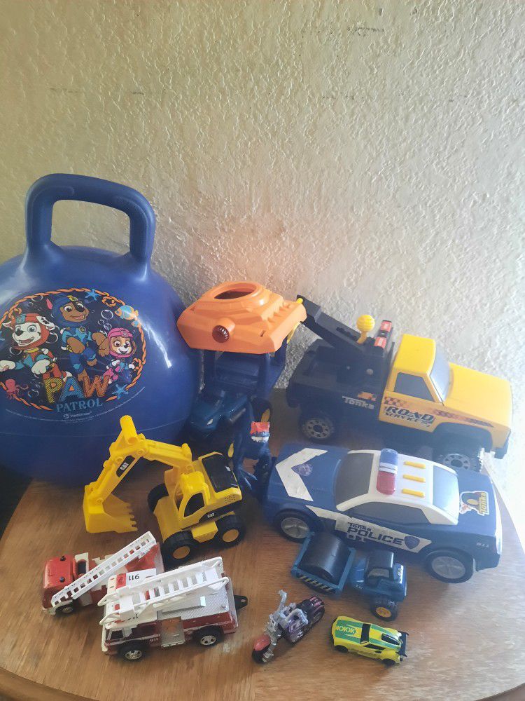 Boys Clothes Size 3/4 Toys All Together 