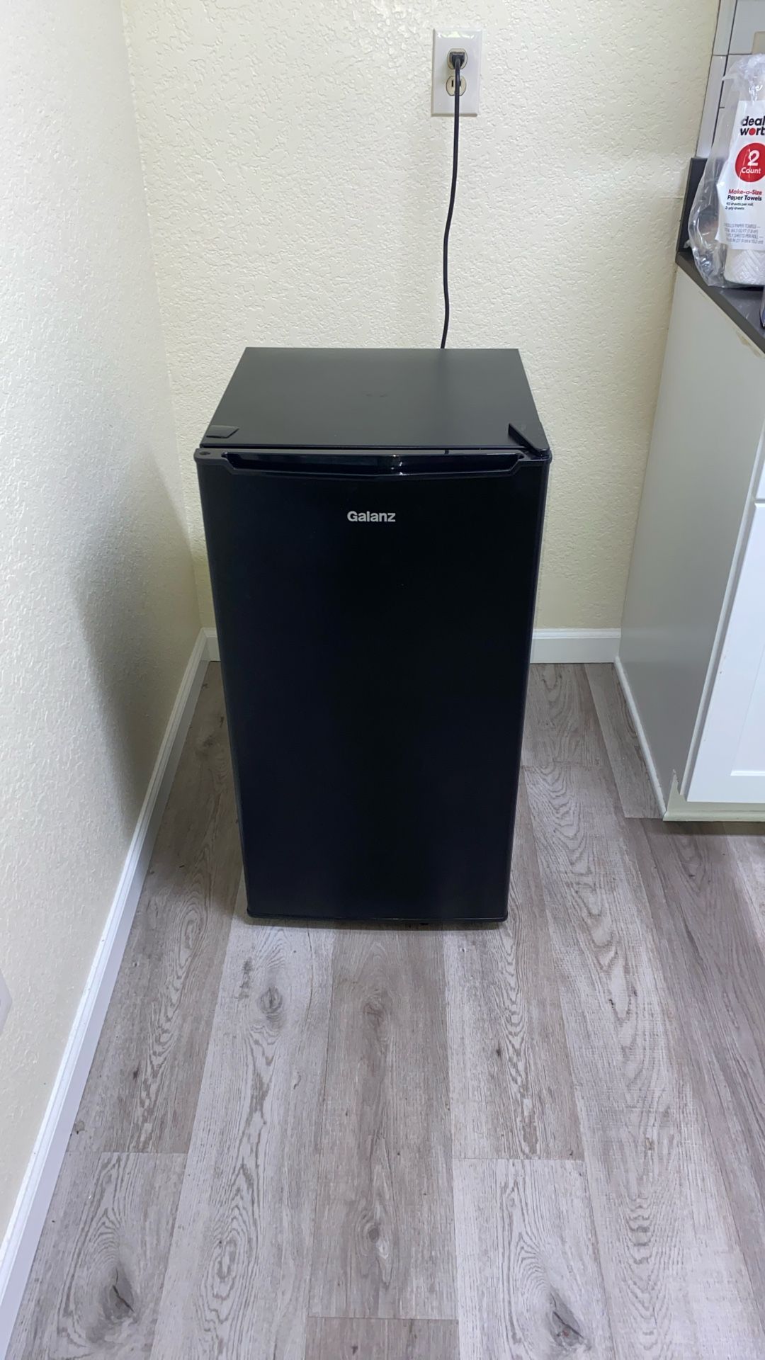 Galanz mini fridge