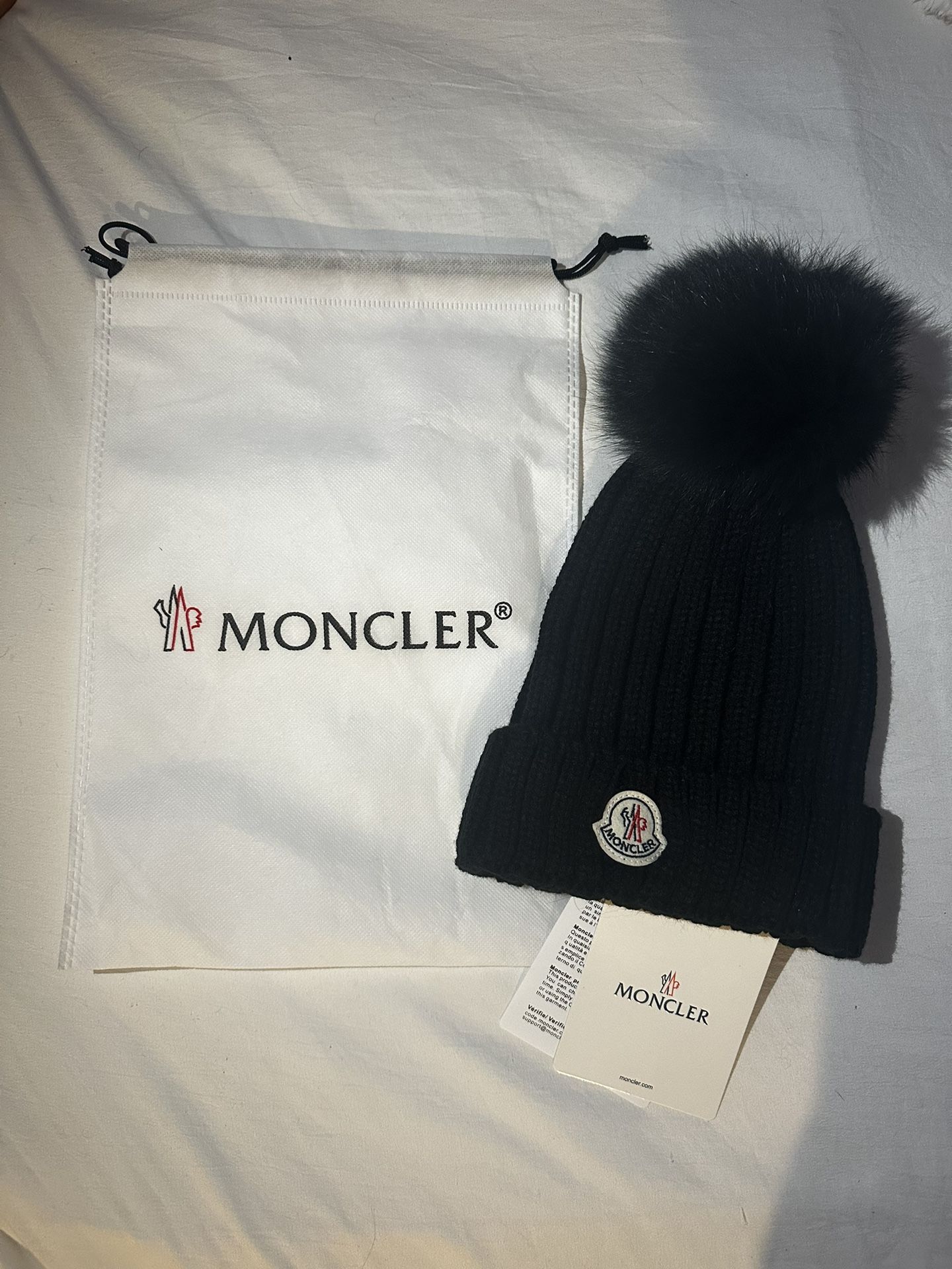 moncler beanie