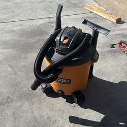 Ridgid vacuum 16 gallon vac