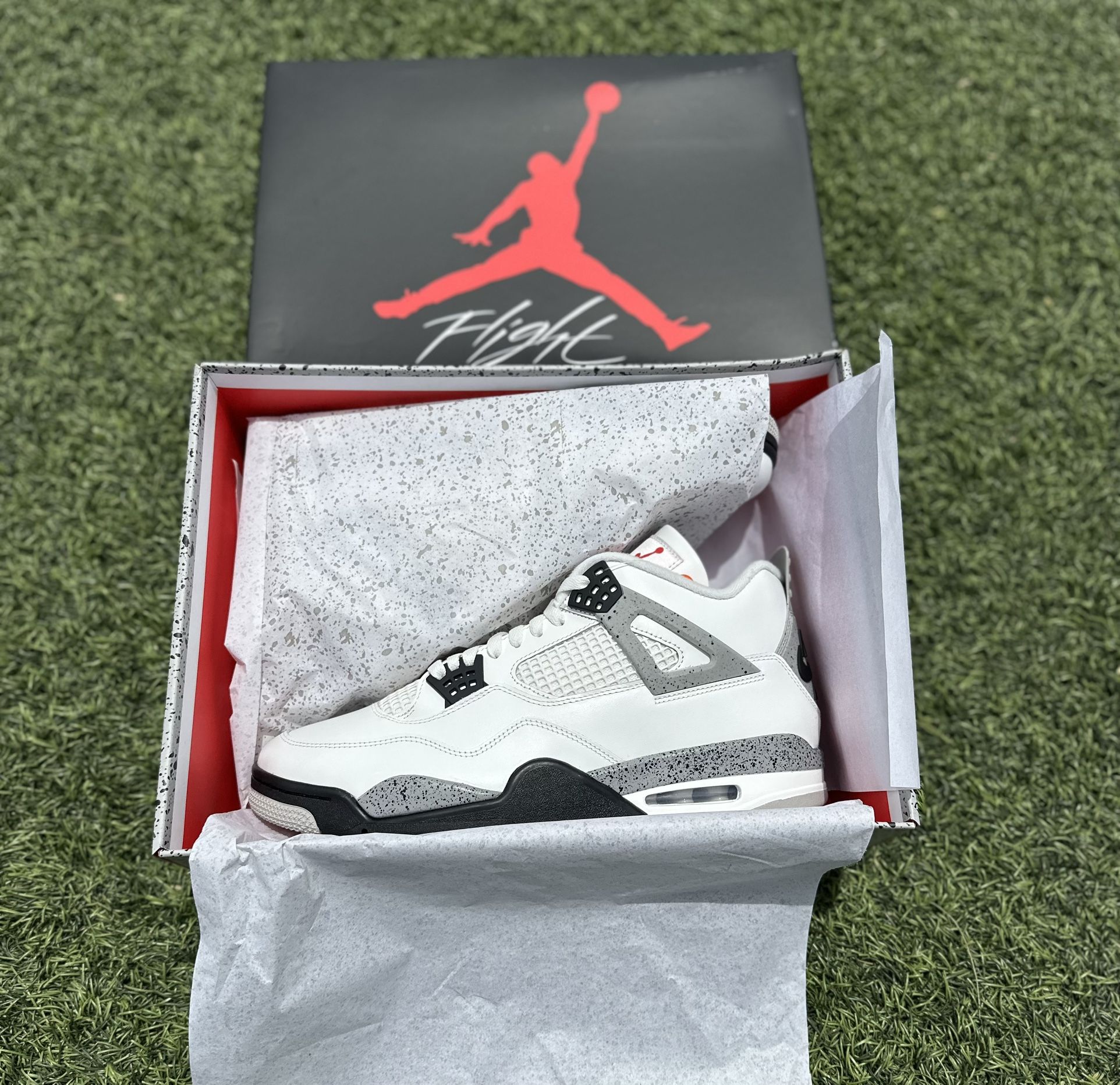 Jordan 4 White Cement