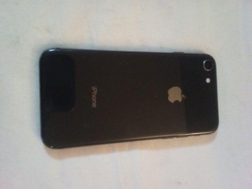 iPhone 8