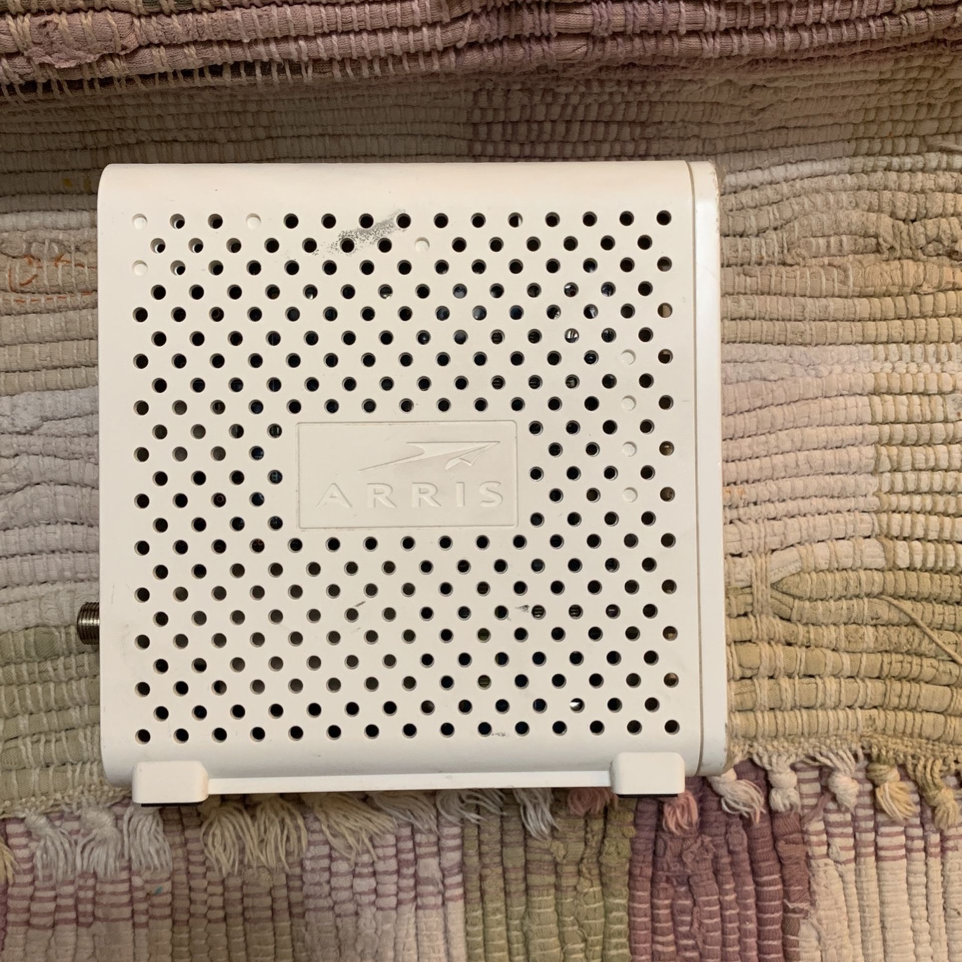 Arris SURFboard SB183 DOCSIS 3.0 Cable Modem