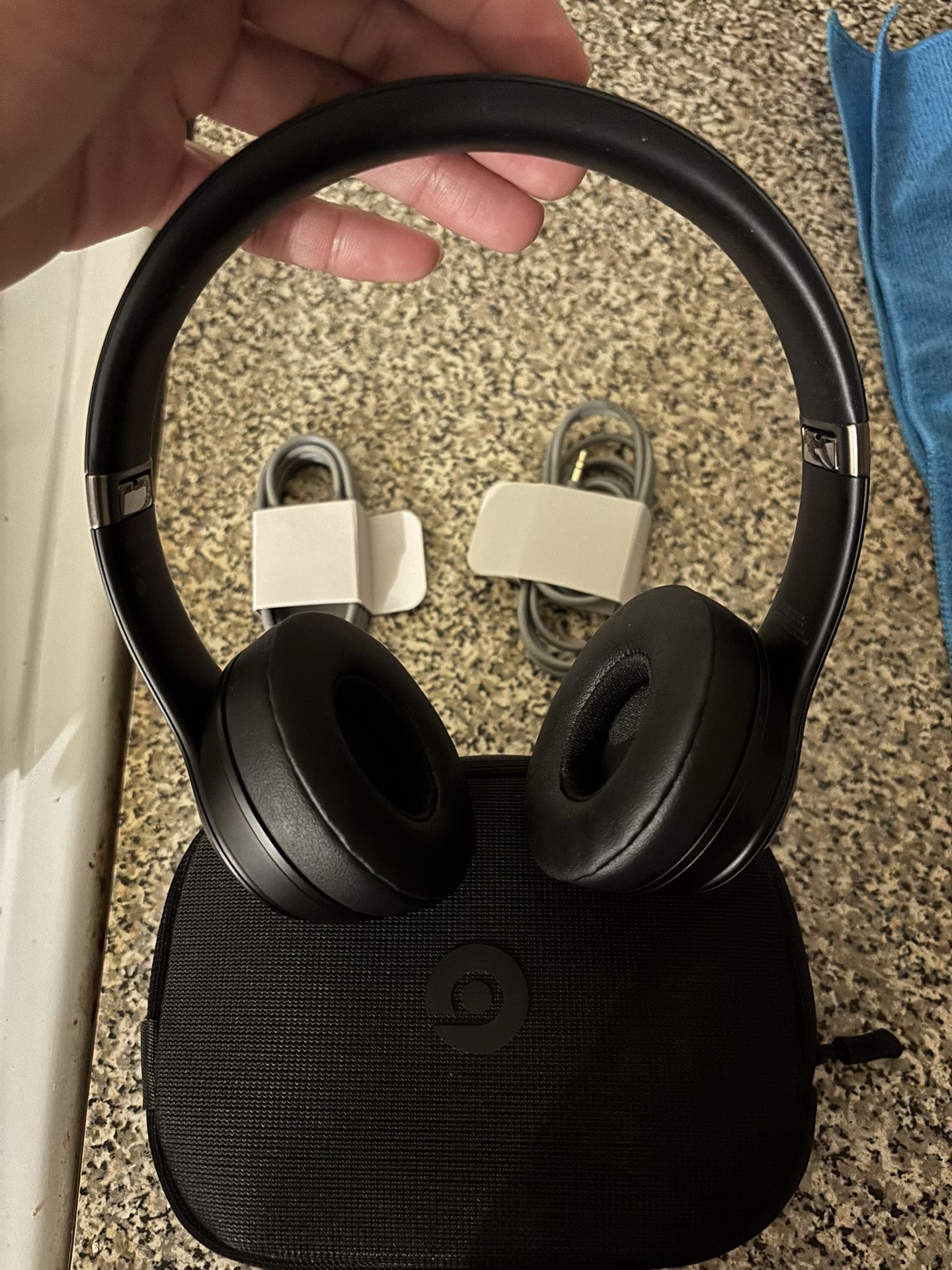 Beats Solo 4
