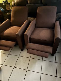 Recliner chairs