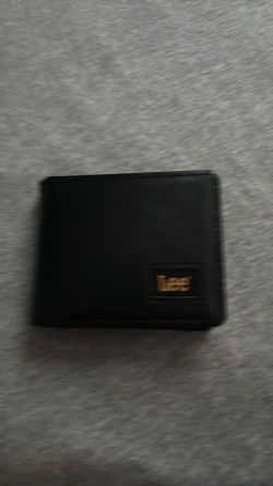 Wallet, Lee