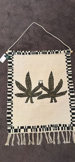 NEW Urban Outfitters Happy Leaf Decorative Wall Hanging