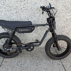 Akez ZX super 73 style. 1000 Watt. 30 MPH