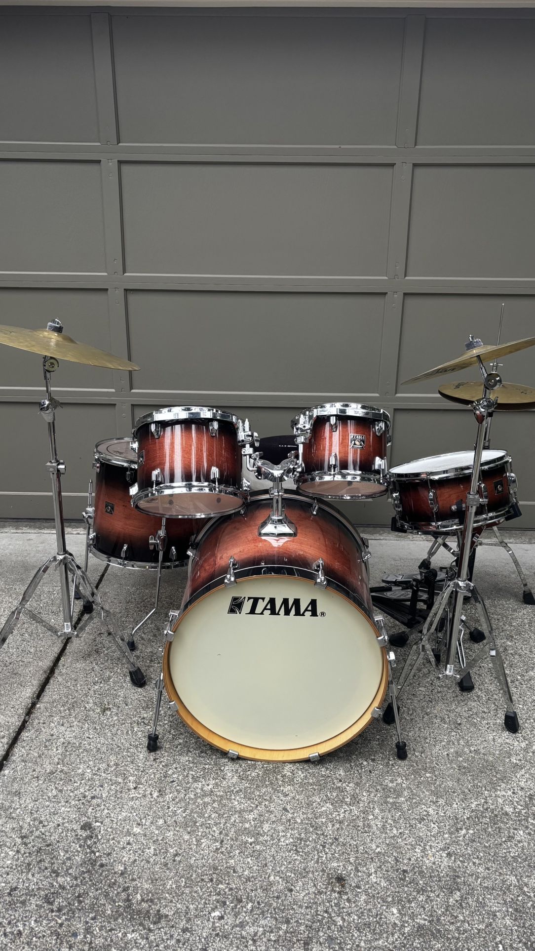 Tama Superstar Classic Mahogany Burst Drum Kit W/ Zildjian Planet Z Cymbals