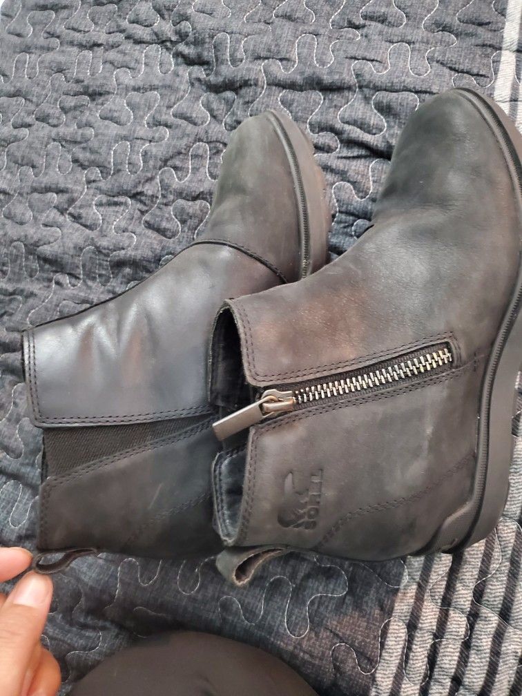 Sorel Women's Evie ll Chelsea Boot.