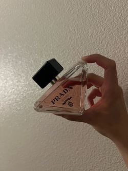 Perfume prada paradox