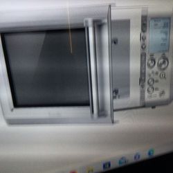 BREVILLE BMO734XL QUICK TOUCH MICROWAVE BRUSHED STAINLESS STEEL SILVER…OPEN BOX..NEVER USED..RETAILS AT 429.95 PLUS TAX