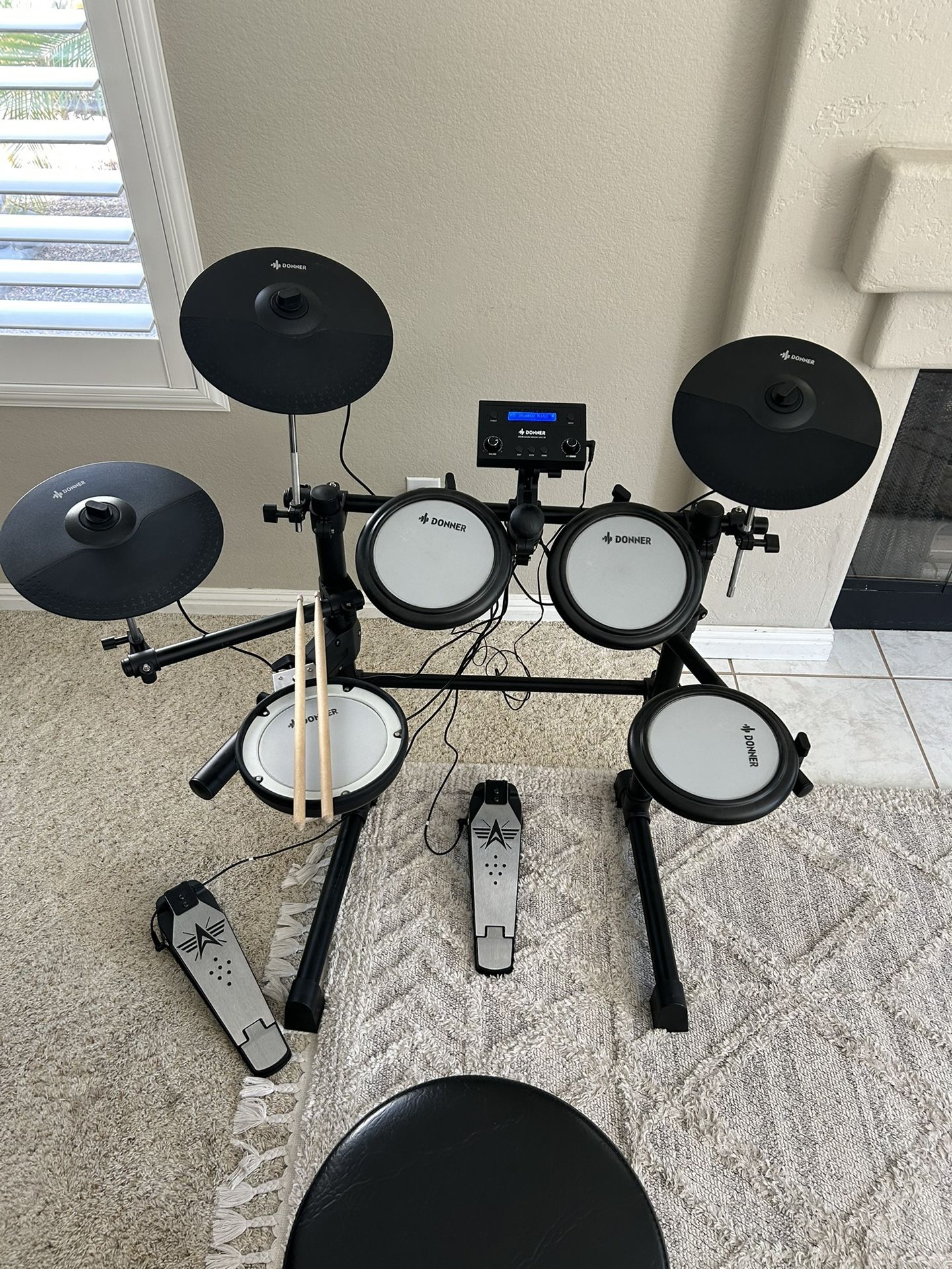 Electric Drumset With DW Drum Throne