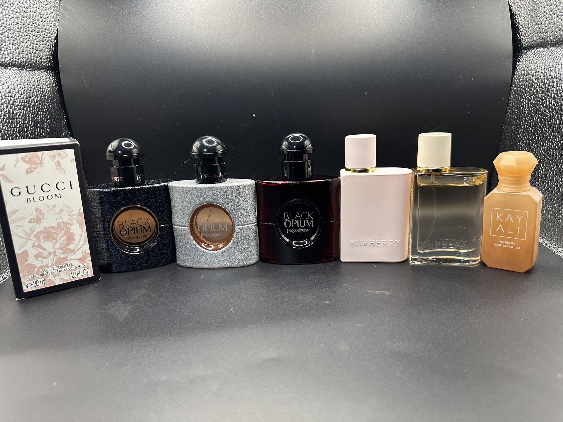 Perfume Set! Retailed For $590+