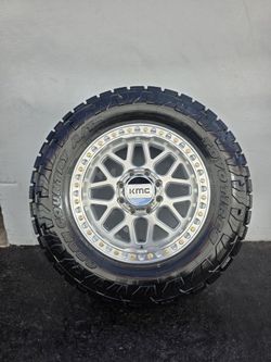 20" KMC GRS549 w- 35" Toyo AT3 Open Country Tires