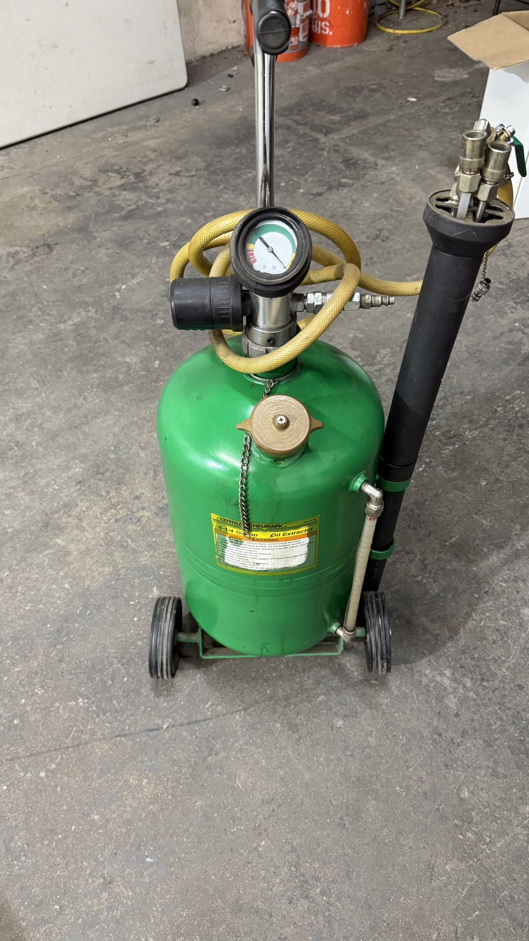 Pneumatic Engine Oil extractor