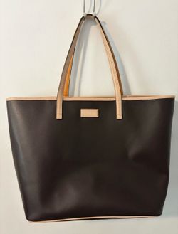 Brown coach tote bag