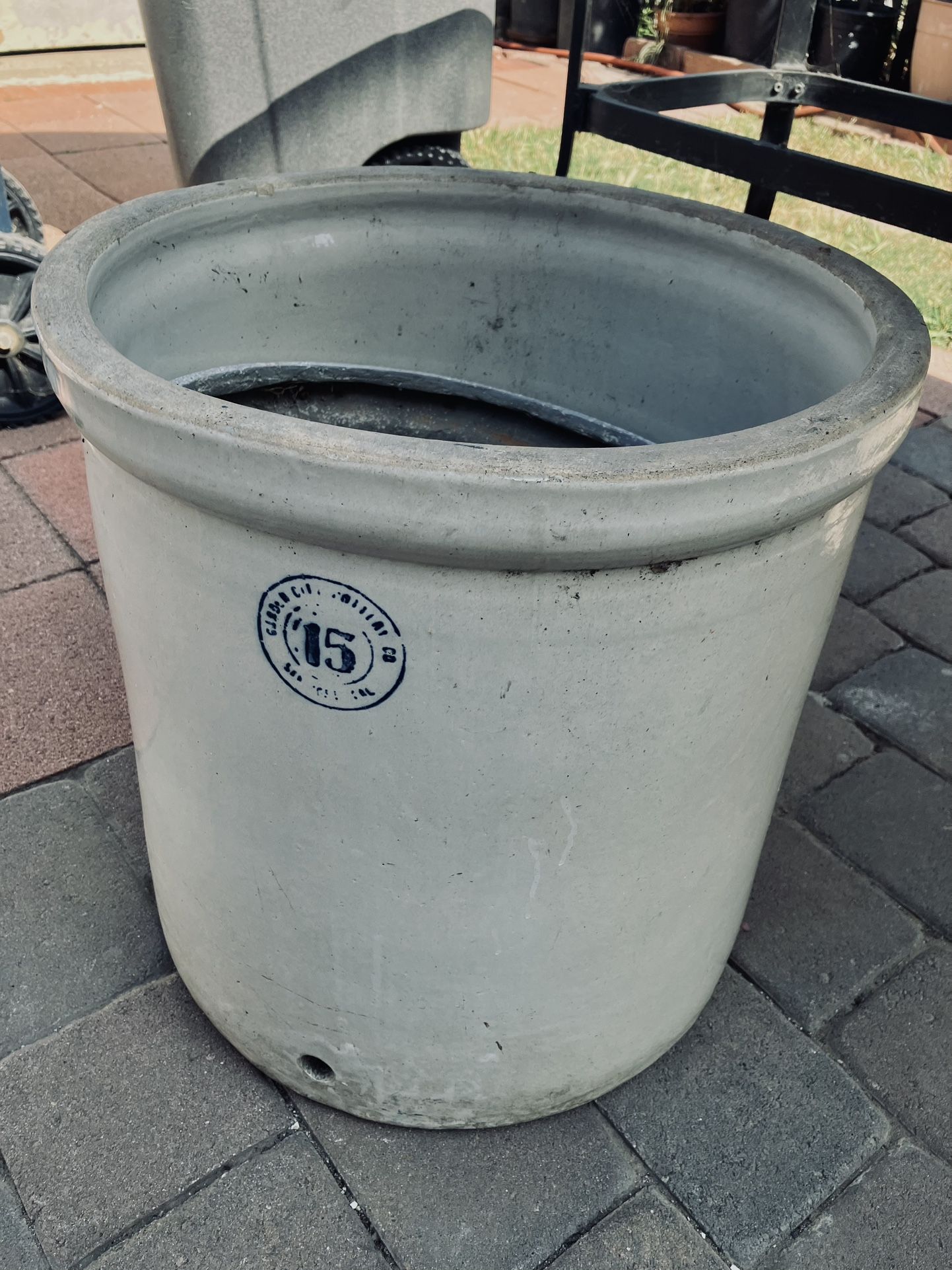 1915 Red Wing Ceramic 20 Gallon Crock / Planter