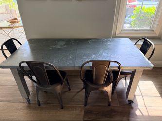 RH Kids Table with 4 Chairs