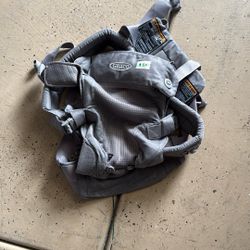 Graco Cradle Me Lite 3-in-1 Baby Carrier  