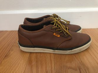 Vans Chukka Low sz 7.5