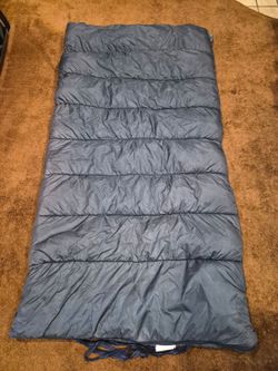 DuPont Hollofil Polyester Fiberfill Sleeping Bag 72" X 40"