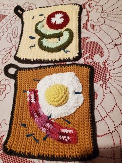 Yarn  pot holder