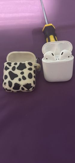 apple airpods they are new and they work really good they also have a case