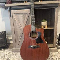 Alvarez DT-1 Acoustic Guitar — Very Good / Like-New Condition