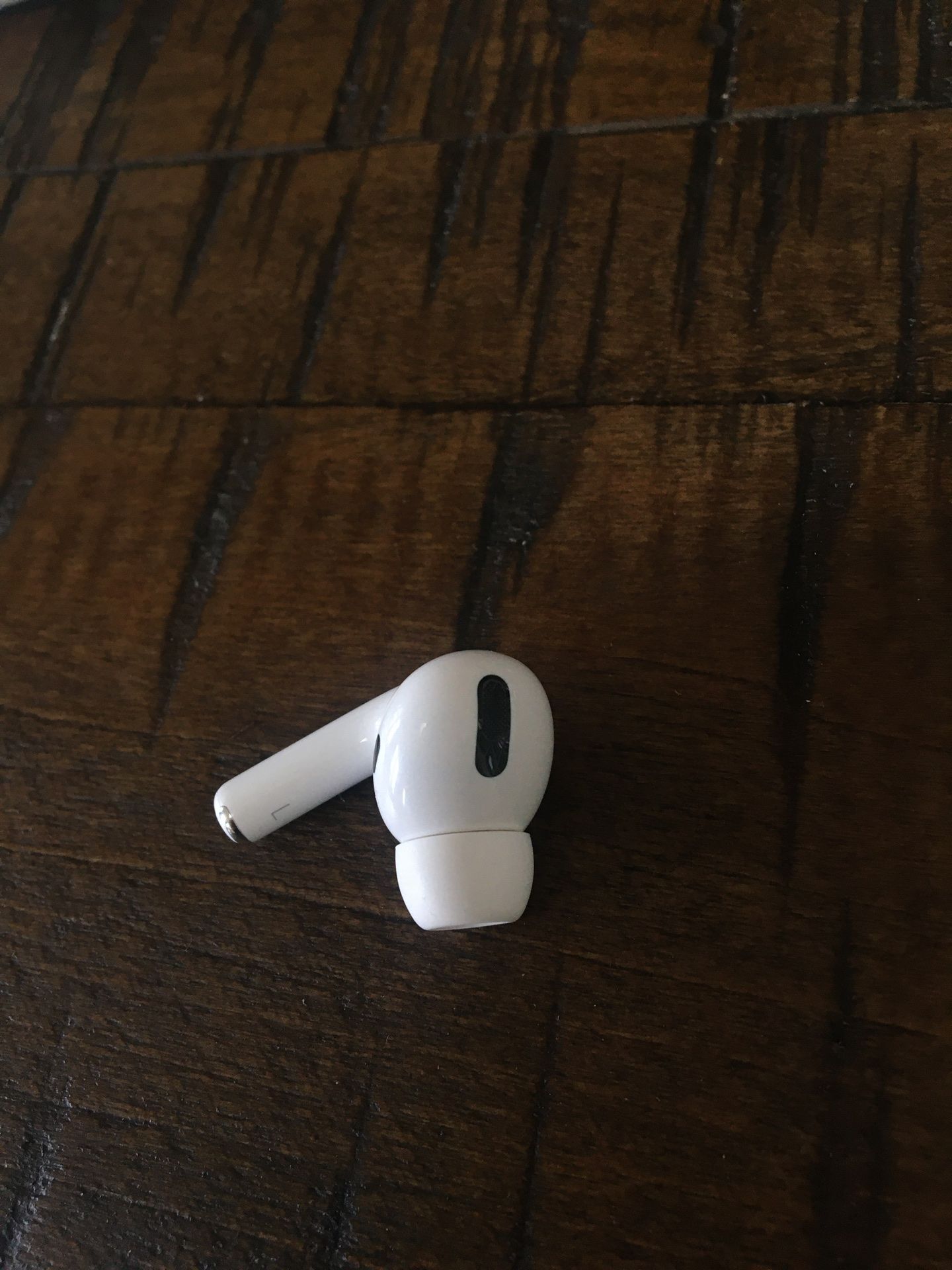 AirPod pro (Left ear only)