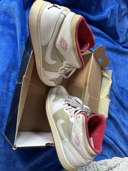 Boys Jordan Ones Bugs Bunny Edition Size 7