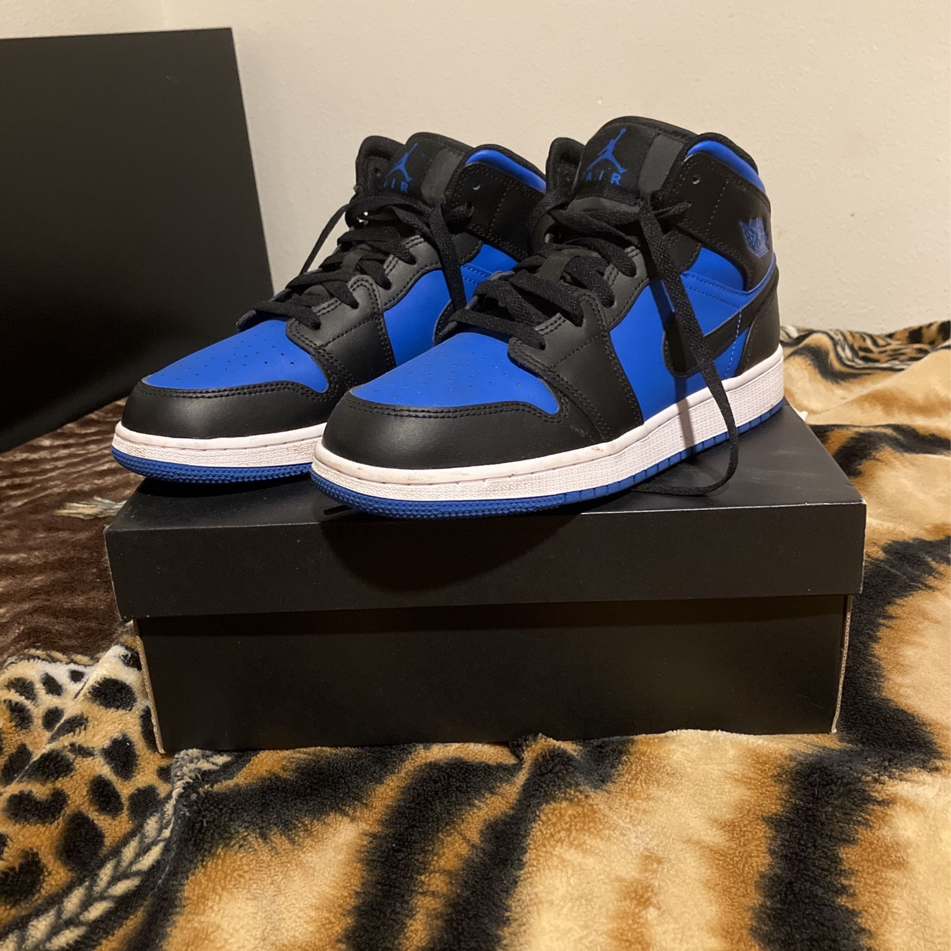 Nike Air Jordan 1 Mid Royal Black Blue