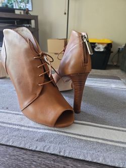 Louise et Cie heel boot