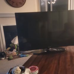 Samsung TV - 42 inch