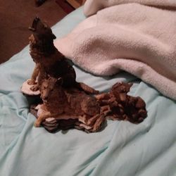 Howling At The Moon--Home Interiors