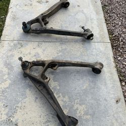 Lower Control Arms 2007-13 GM