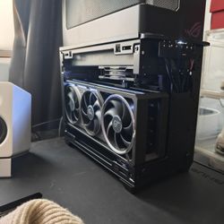 Nr200P V3 Itx Pc Gaming Case With Aio