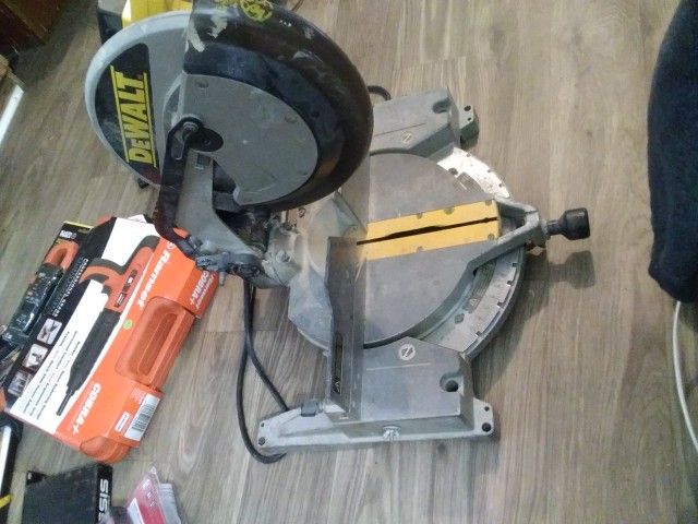 DeWalt