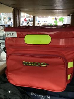 Igloo Soft-Side Cooler Bag Red